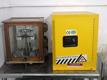 experiment apparatus